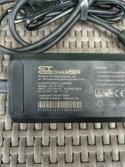 Nabíjačka ST Charger STC 8137LC 4A 36V Rosenberger - 2