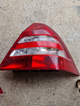 Zadné svetlá Mercedes Benz C, W203 - 2