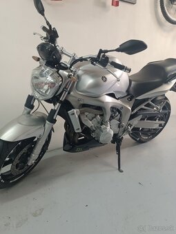 Yamaha FZ6 - 2