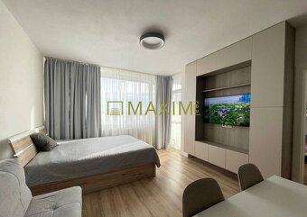 PREDAJ - moderný 2- izbový byt s balkónom a parkovacím miest - 2