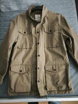 Predám bundu Fjallraven raven jacket veľ. M - 2