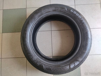 Pneumatiky 215/55 R17 98V EfficientGrip GOODYEAR - 2
