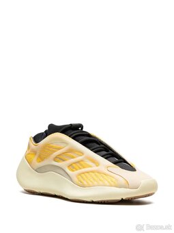 adidas Yeezy 700 V3 Mono Safflower - 2