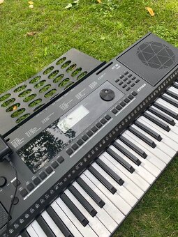 Predám keyboard Kurzweil KP100 - 2