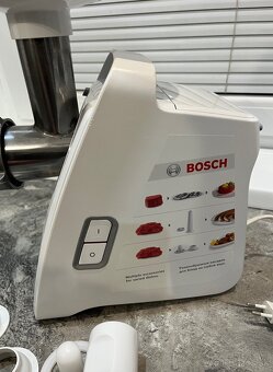 Mlynček na mäso Bosch MFW 3520W - 2