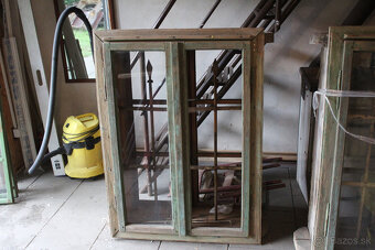 2 x starodávne okno z mrežou - 2