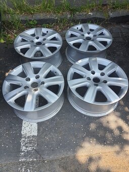 Predám originálne disky VW 7.5Jx17 ET50 – 5×130 - 2
