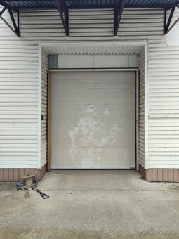 Ponúkame Vám na prenájom komerčné a prevádzkové priestory Le - 2