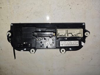 Ovládač kúrenia Volkswagen 5HB011292-08 - 2