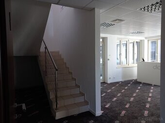 Dvojpodlažný priestor v centre Košíc pri pešej zóne - 2