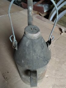 kANISTER NA OLEJ, BENZíN atď. - 2