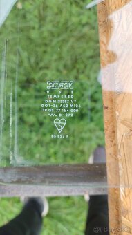 Ford Taunus zadní skla 2dv. - 2