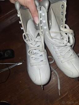 Dievčenske korčule č.35 - 2