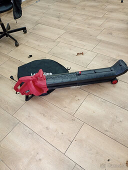 predam vysavač listia worcraft - 2