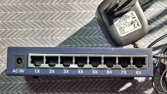 Switch Tenda 8 portovy - 2