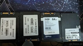 Predám SSD 2,5'' male kapacity - 2