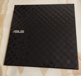 Predám nepoužívanú externú CD/DVD napaľovačku Asus. - 2