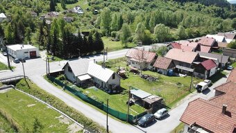 NA PREDAJ | Priestranný dom s potenciálom v Rojkove - 2