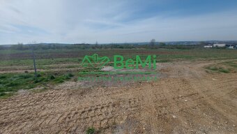Predaj stavebný pozemok Nitrianske Hrnčiarovce 1021m2 (211-1 - 2
