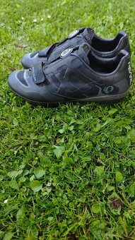 PEARL iZUMi tretry - 2