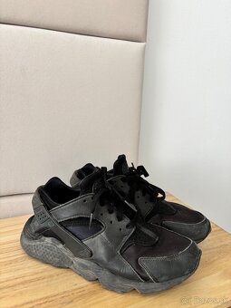 Predám Nike Huarache topánky na donosenie - 2