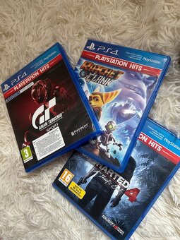 Playstation 4 1TB - 2