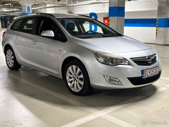 Opel astra J Sport tourer - 2