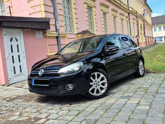 VOLKSWAGEN GOLF 6 1.4 MPI 59KW 16V M5 ČIERNA - 2