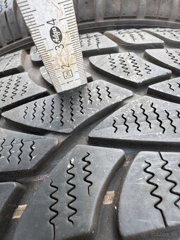 235/55 R18 zimne pneu Dunlop 2023 - 2