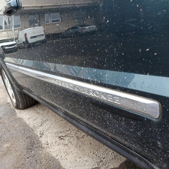 Chrómové lišty dverí pre Jeep Grand Cherokee - 2