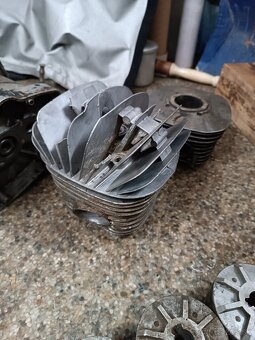 Jawa 90 náhradné diely - 2