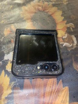 Samsung Z flip 5 - 2