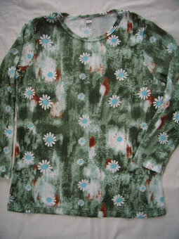 Dámske tričká s kvietkami - NOVÉ - 2