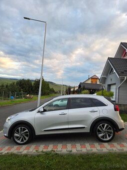 Kia Niro 1.6 GDI Automat - 2