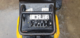 Prodám pásový vyklápějíci DEMPR JCB HTD-5 - 2