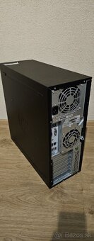 Starší Počítač - 2