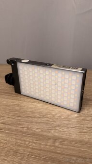 Godox M1 RGB Mini Creative LED svetlo - 2