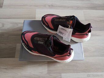 Adidas ULTRABOOST 22 GTX W damska bezecka obuv veľkosť 37,5 - 2