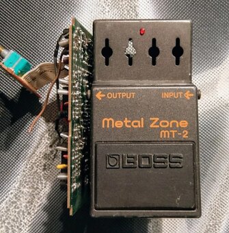 K:  Kúpim pokazené pedále - 2