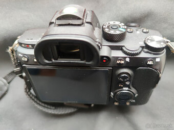 Sony A7R III (full-frame bezzrcadlovka) - 2
