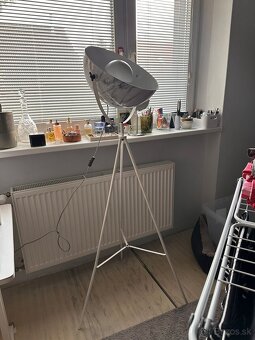 Jednoduchá dizajnová lampa - 2