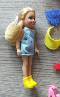 Barbie Extra Módny automat, bábika Chelsea zdarma - 2