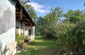 Na predaj stavebný pozemok so sieťami Lúčnica nad Žitavou - - 2
