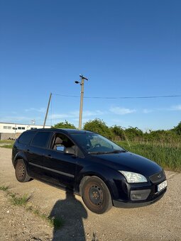 Ford Focus 1.4 - 2
