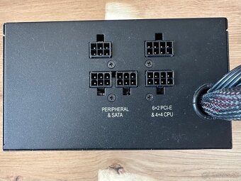 Corsair CS650M / 650W 80-Plus Gold - 30€ - 2
