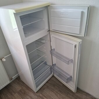 Chladnička s mrazničkou - 2