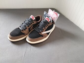Jordan 1 Retro Low OG SP Travis Scott Mocha - 2