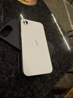 iPhone 16e SIM lock - 2