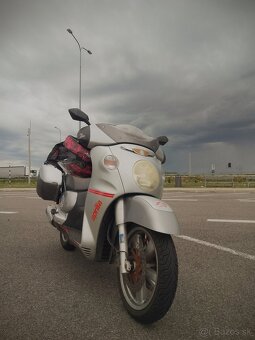 Aprilia Scarabeo 500 - 2