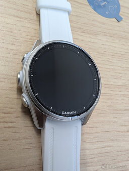 Garmin Fenix 8 - 43mm, AMOLED, Silver, Whitestone band - 2
